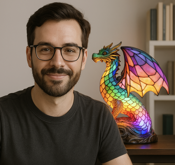Skyrim’s Glowborn Dragon – Dovahkiin’s Light (Elder Scrolls-inspired) Stained Glass Table Lamp 20cm